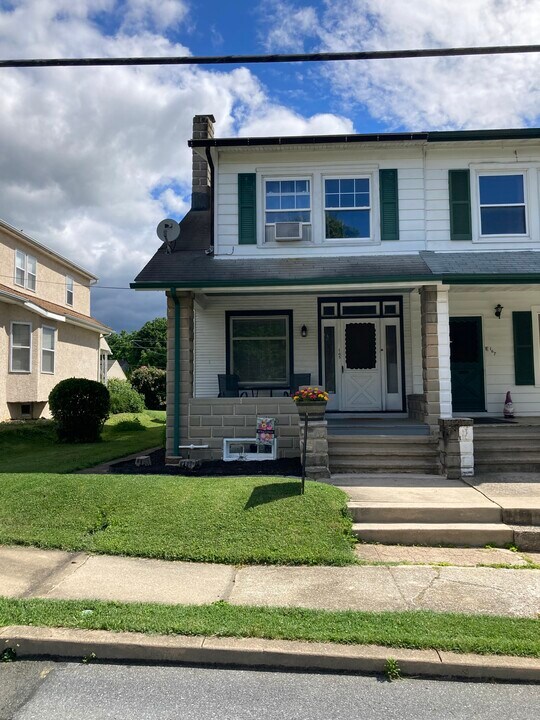 165 Melrose Ave in Reading, PA - Foto de edificio