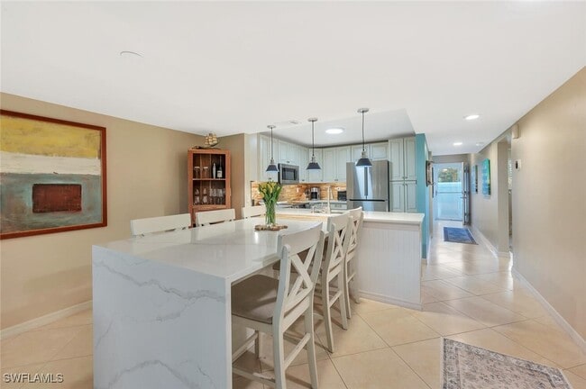 4200 Belair Ln in Naples, FL - Building Photo - Building Photo