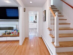 27 Rockville Ave in Lexington, MA - Building Photo - Building Photo