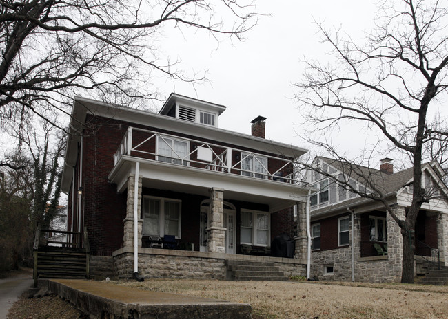 1603 17th Ave S in Nashville, TN - Foto de edificio - Building Photo