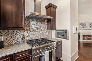 629 Boulevard NE in Atlanta, GA - Building Photo