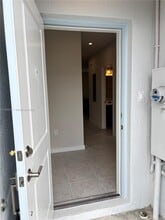 551 NW 10th St in Florida City, FL - Building Photo - Building Photo