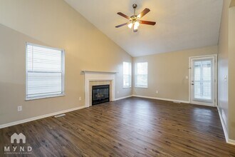 4216 Crosspointe Dr in Columbus, OH - Building Photo - Building Photo