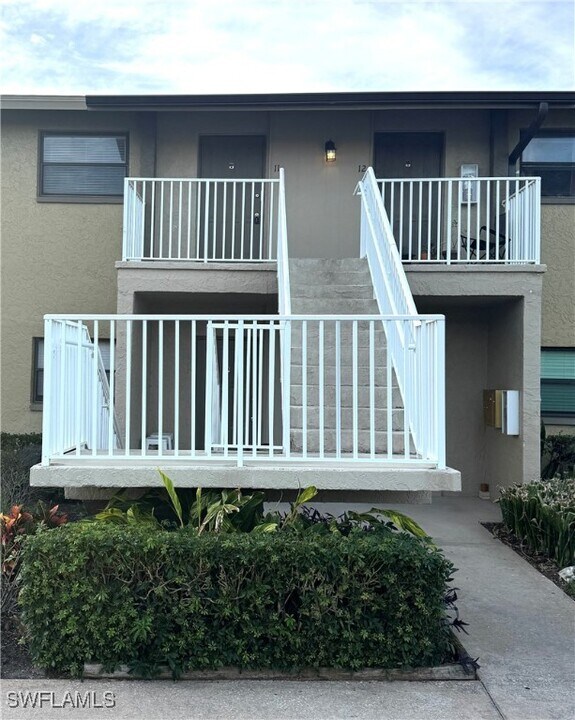 4745 Orange Grove Blvd in North Fort Myers, FL - Building Photo