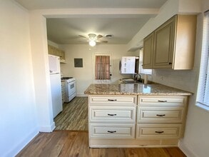 2421 Avery Ave in Memphis, TN - Building Photo - Building Photo