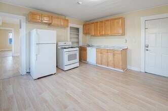 168 Lunenburg St in Fitchburg, MA - Building Photo - Building Photo