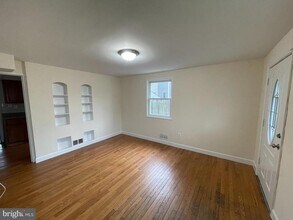 833 S Harrison St in Arlington, VA - Building Photo - Building Photo