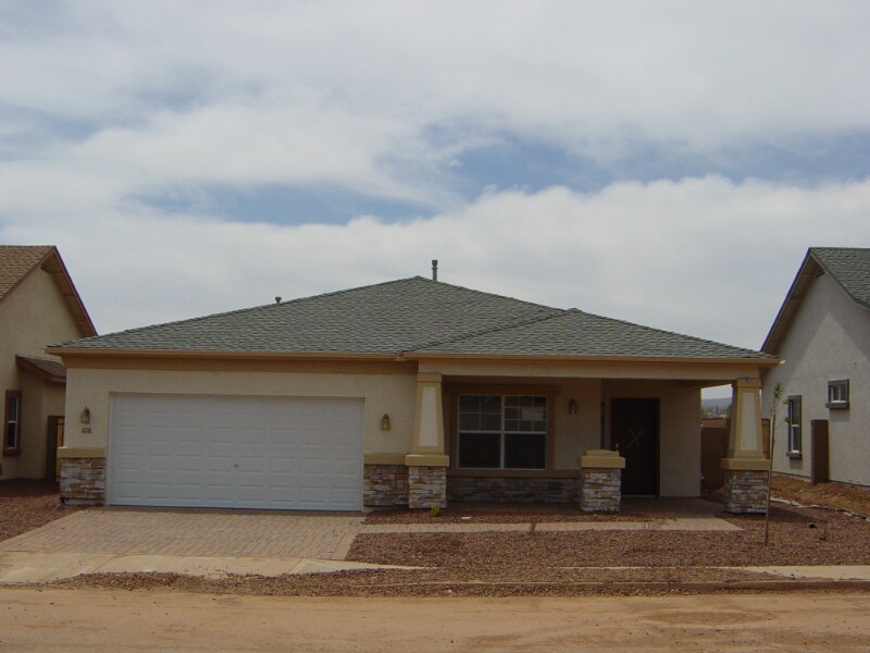 608 N Robles St in Prescott Valley, AZ - Building Photo