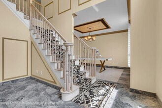 7 MacKenzie Rd in Eatontown, NJ - Building Photo - Building Photo