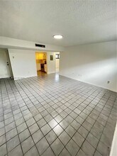 5 Olive Dr in Hialeah, FL - Building Photo - Building Photo