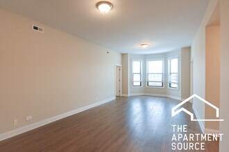 3405 W Fullerton Ave, Unit 2 in Chicago, IL - Building Photo - Building Photo