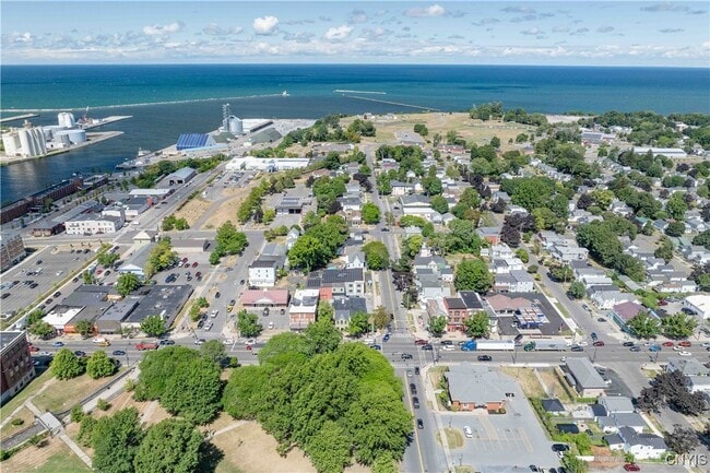 50 E 4th St in Oswego, NY - Building Photo - Building Photo