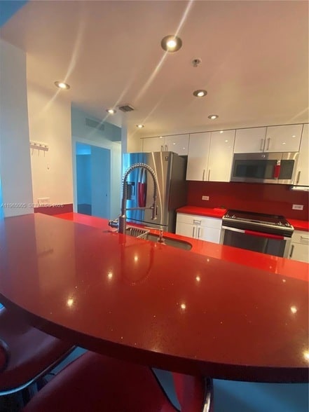 117 NW 42nd Ave, Unit 1612 in Miami, FL - Foto de edificio - Building Photo