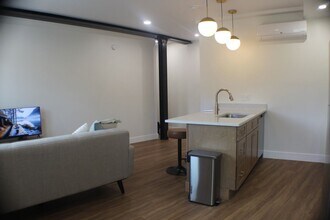 110 Hotel St in Utica, NY - Building Photo - Building Photo