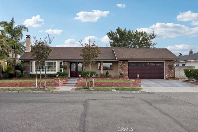 property at 11652 Kirwin Cir
