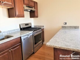 21-23 Weitz St, Unit 3 in Boston, MA - Building Photo