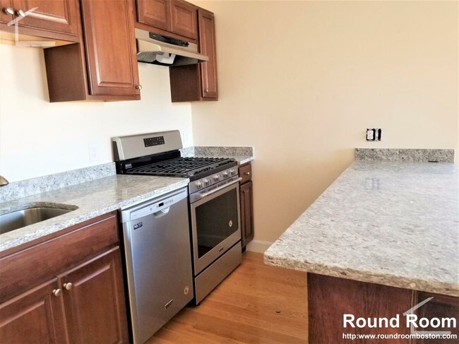 21-23 Weitz St, Unit 3