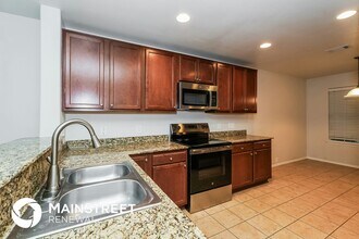 15976 Avenel Way in Fort Worth, TX - Foto de edificio - Building Photo