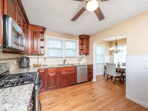 18 Own Home Ave in Wilton, CT - Building Photo - Building Photo