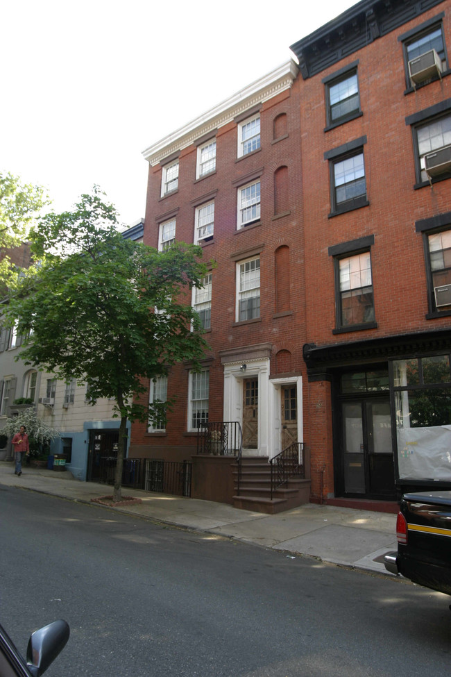 54 Hicks St in Brooklyn, NY - Foto de edificio - Building Photo