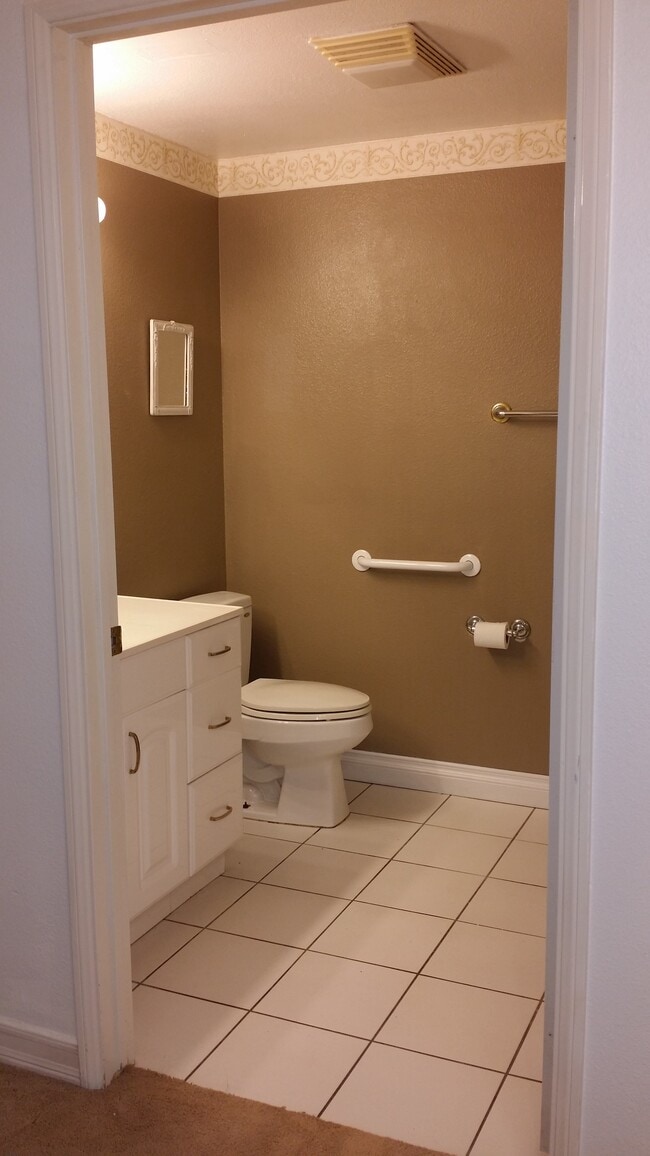 1044 N Old Mill Rd Apartments and Nearby Azusa Apartments For Rent