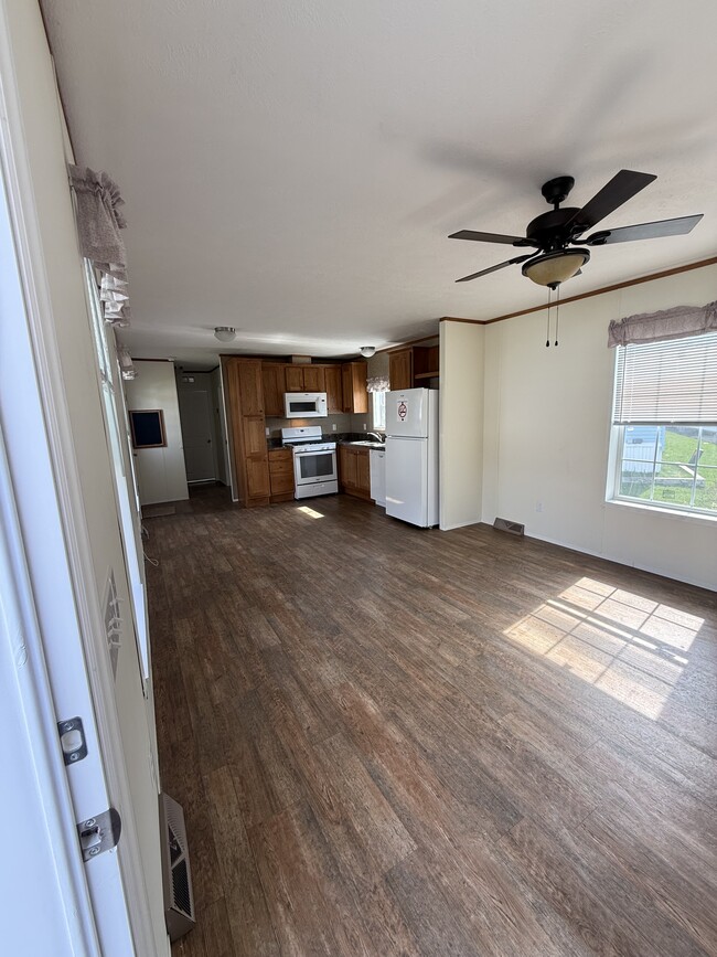 28 Horner Dr in Halfmoon, NY - Building Photo - Building Photo