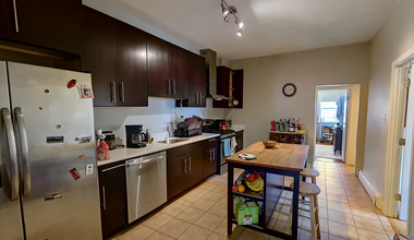 5 Munroe St, Unit 1 in Somerville, MA - Building Photo - Building Photo