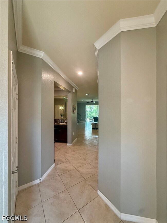 10020 Via Colomba Circle in Ft. Myers, FL - Building Photo - Building Photo