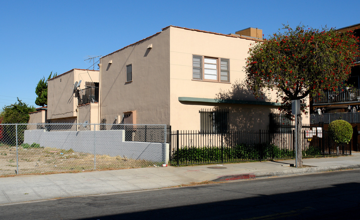 117-119 S Eucalyptus Ave in Inglewood, CA - Foto de edificio