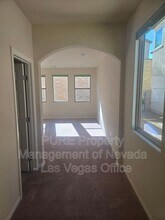 968 Via Gandalfi in Henderson, NV - Building Photo - Building Photo