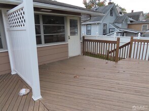 1818 W 4th St-Unit -Left in Dunellen, NJ - Building Photo - Building Photo