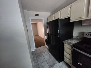 1802 Hartsfield Rd in Tallahassee, FL - Building Photo - Building Photo