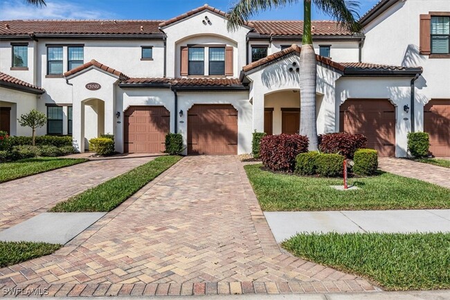 15149 Palmer Lake Cir in Naples, FL - Foto de edificio - Building Photo