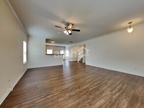 5215 Smoky Ridge Ln in Winston-Salem, NC - Foto de edificio - Building Photo