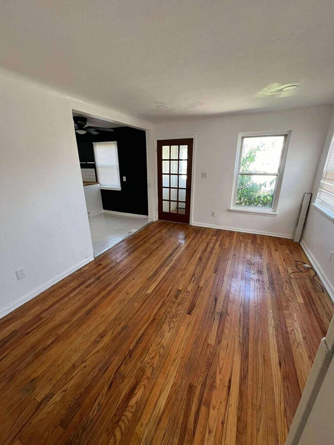 21700 Nicholas Ave in Euclid, OH - Building Photo - Building Photo