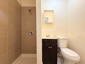 113 Delavan Ave in Newark, NJ - Building Photo - Building Photo