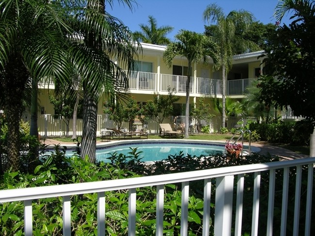 Jasmine Court at Victoria Park in Fort Lauderdale, FL - Foto de edificio - Building Photo