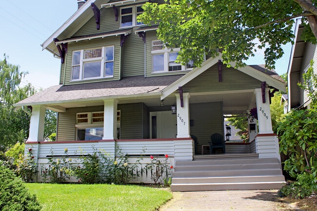 2909-2909 NE 9th Ave, Unit 2909 in Portland, OR - Foto de edificio - Building Photo