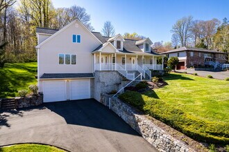 904 Shepard Ave in Hamden, CT - Building Photo - Building Photo