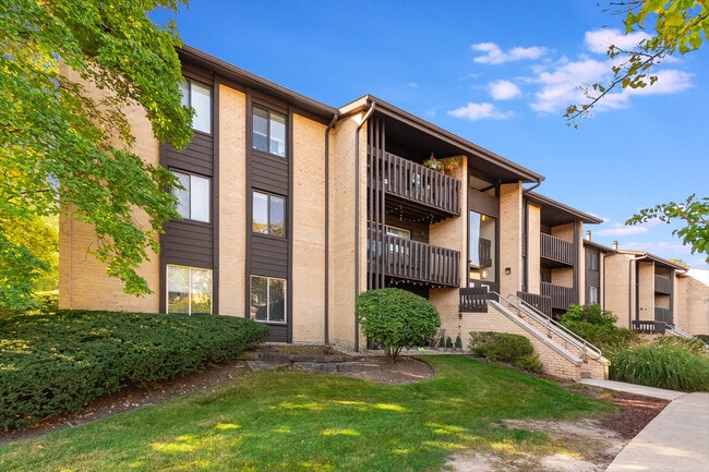property at 6165 Knoll Wood Ct