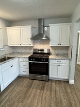 1001 N Locust Ln in Midwest City, OK - Building Photo - Building Photo