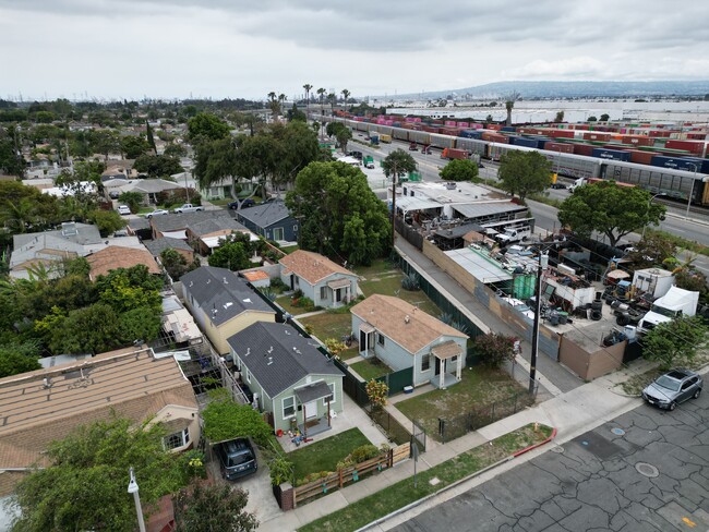 2510 E Harrison St in Carson, CA - Building Photo - Building Photo