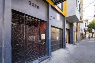 3875 18th Street in San Francisco, CA - Foto de edificio - Building Photo