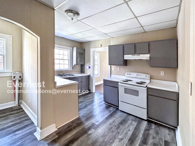 1828 St Charles Ct SW in Birmingham, AL - Foto de edificio - Building Photo