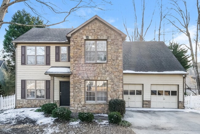 property at 775 Riverside Walk Crossing NE