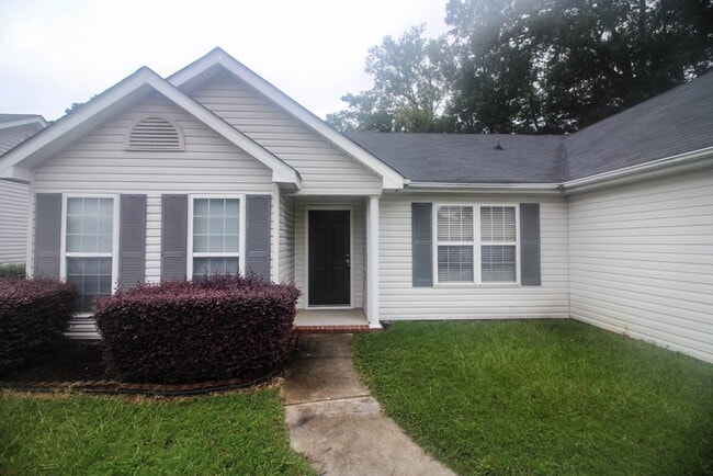 525 Cashel Rd in Grovetown, GA - Foto de edificio - Building Photo