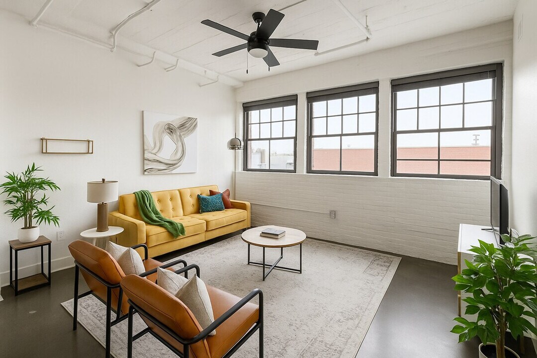 701 E 2nd St N-Unit -ID1243911P in Wichita, KS - Building Photo