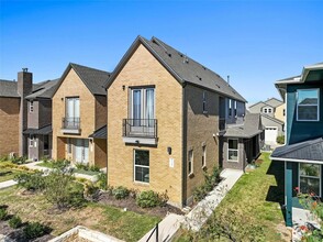 2516 Simond Ave in Austin, TX - Foto de edificio - Building Photo