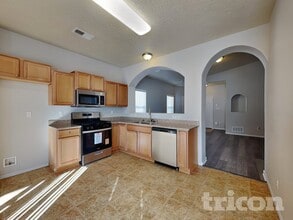 2956 Wilder Loop Northeast in Rio Rancho, NM - Foto de edificio - Building Photo