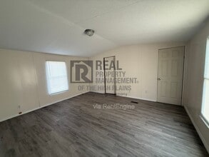 8230 Upton Rd in Amarillo, TX - Building Photo - Building Photo